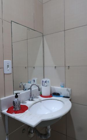 Casa de condomínio à venda com 134m², 3 quartos e 2 vagasBanheiro Social