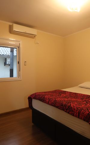 Casa de condomínio à venda com 134m², 3 quartos e 2 vagasSuíte