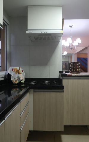 Casa de condomínio à venda com 134m², 3 quartos e 2 vagasCozinha - Armários