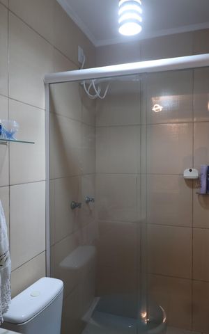 Casa de condomínio à venda com 134m², 3 quartos e 2 vagasBanheiro suíte