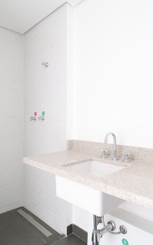 Apartamento à venda com 82m², 3 quartos e 1 vagaBanheiro da Suíte