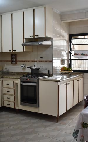 Apartamento à venda com 138m², 3 quartos e 2 vagasCozinha