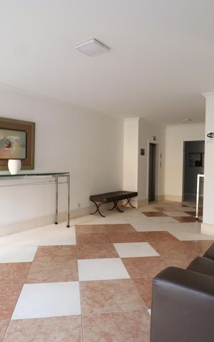 Apartamento à venda com 68m², 2 quartos e 1 vagaHall de entrada 