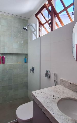 Casa de condomínio à venda com 81m², 2 quartos e 1 vaga Casa de condomínio à venda com 81m², 2 quartos e 1 vagaBanheiro
