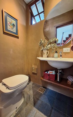 Casa de condomínio à venda com 81m², 2 quartos e 1 vaga Casa de condomínio à venda com 81m², 2 quartos e 1 vagaLavabo