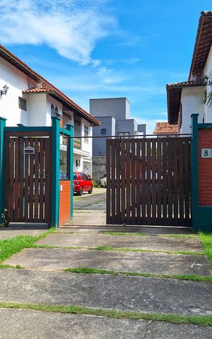 Casa de condomínio à venda com 81m², 2 quartos e 1 vaga Casa de condomínio à venda com 81m², 2 quartos e 1 vagaFachada