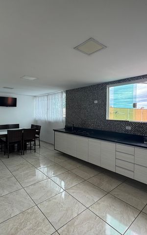 Casa à venda com 250m², 6 quartos e 2 vagas Casa à venda com 250m², 6 quartos e 2 vagasCozinha