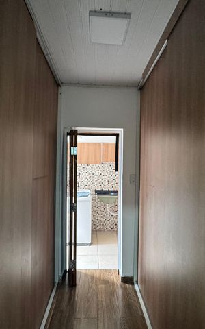 Casa à venda com 250m², 6 quartos e 2 vagas Casa à venda com 250m², 6 quartos e 2 vagasCloset