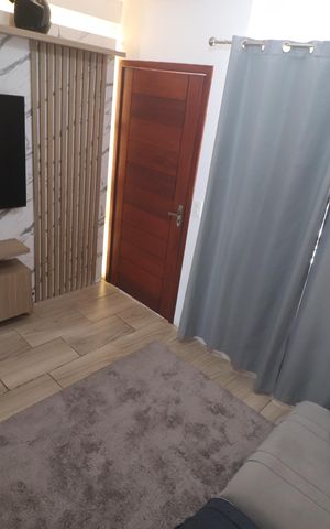 Casa à venda com 88m², 2 quartos e 2 vagasSala