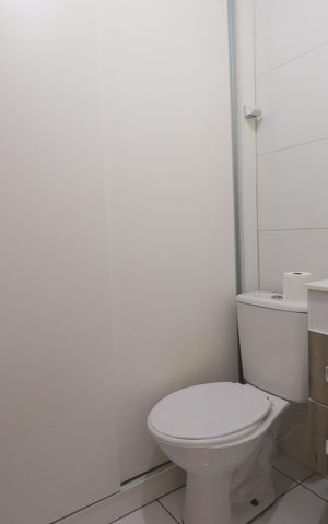 Casa à venda com 88m², 2 quartos e 2 vagasLavabo