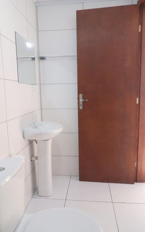 Casa à venda com 88m², 2 quartos e 2 vagasBanheiro