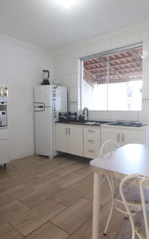 Casa à venda com 88m², 2 quartos e 2 vagasCozinha