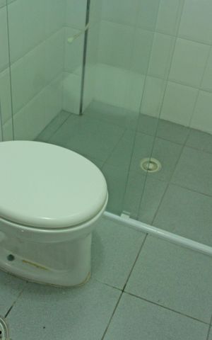 Apartamento para alugar com 232m², 4 quartos e 3 vagas Apartamento para alugar com 232m², 4 quartos e 3 vagasBanheiro de serviço