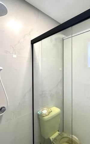 Casa para alugar com 100m², 3 quartos e 2 vagas Casa para alugar com 100m², 3 quartos e 2 vagasBanheiro social