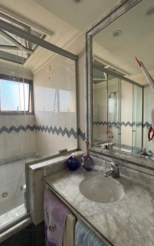 Apartamento à venda com 155m², 3 quartos e 3 vagas Apartamento à venda com 155m², 3 quartos e 3 vagasBanheiro da Suíte
