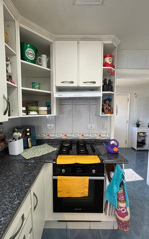Apartamento à venda com 155m², 3 quartos e 3 vagas Apartamento à venda com 155m², 3 quartos e 3 vagasCozinha