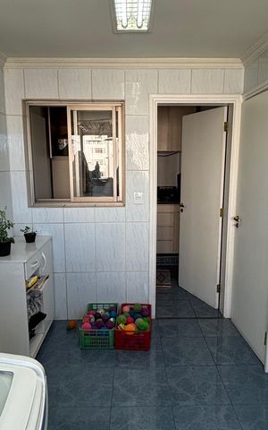 Apartamento à venda com 155m², 3 quartos e 3 vagas Apartamento à venda com 155m², 3 quartos e 3 vagasÁrea de Serviço