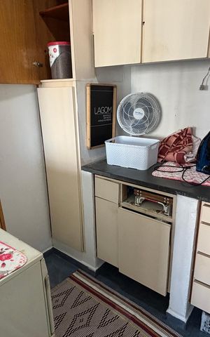 Apartamento à venda com 155m², 3 quartos e 3 vagas Apartamento à venda com 155m², 3 quartos e 3 vagasÁrea de Serviço - Quarto Apoio