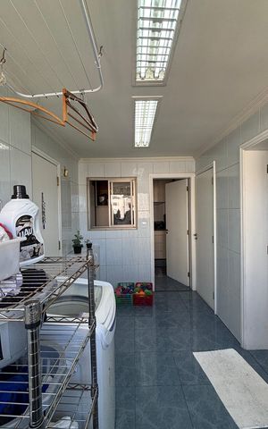 Apartamento à venda com 155m², 3 quartos e 3 vagas Apartamento à venda com 155m², 3 quartos e 3 vagasÁrea de Serviço