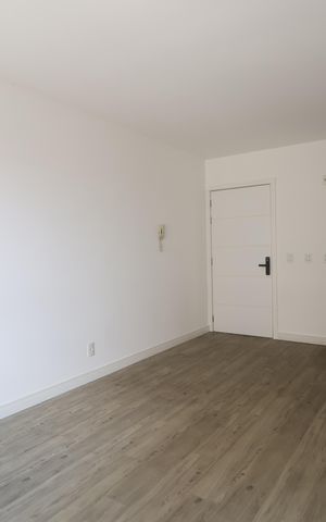 Apartamento à venda com 74m², 3 quartos e 1 vagaSala