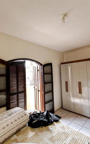 Casa para alugar com 350m², 4 quartos e 2 vagasQuarto