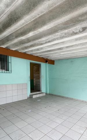 Casa à venda com 160m², 3 quartos e 2 vagas Casa à venda com 160m², 3 quartos e 2 vagasGaragem