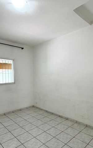 Casa à venda com 160m², 3 quartos e 2 vagas Casa à venda com 160m², 3 quartos e 2 vagasQuarto 1