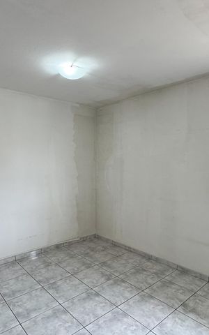 Casa à venda com 160m², 3 quartos e 2 vagas Casa à venda com 160m², 3 quartos e 2 vagasSuíte