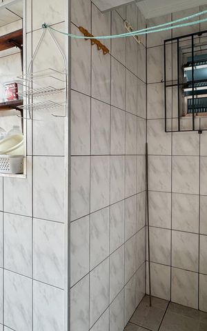 Casa à venda com 160m², 3 quartos e 2 vagas Casa à venda com 160m², 3 quartos e 2 vagasÁrea de Serviço