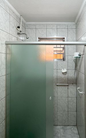 Casa à venda com 160m², 3 quartos e 2 vagas Casa à venda com 160m², 3 quartos e 2 vagasBanheiro - Suíte