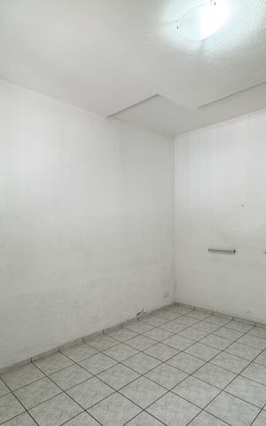 Casa à venda com 160m², 3 quartos e 2 vagas Casa à venda com 160m², 3 quartos e 2 vagasQuarto 1
