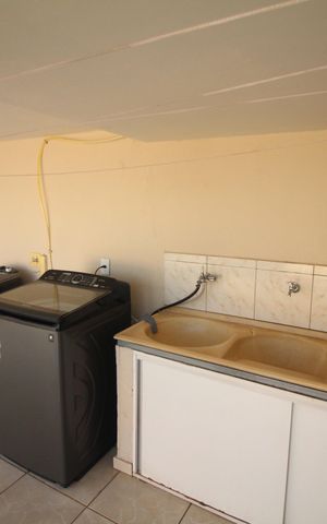Casa à venda com 356m², 3 quartos e 3 vagasÁrea de Serviço