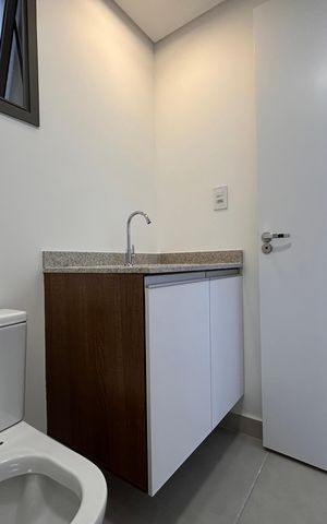 Apartamento para alugar com 77m², 3 quartos e 1 vaga Apartamento para alugar com 77m², 3 quartos e 1 vagaBanheiro social