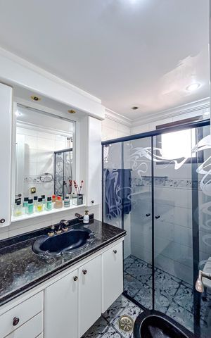 Apartamento à venda com 115m², 3 quartos e 2 vagasBanheiro