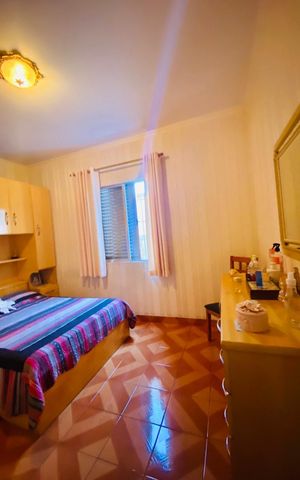 Casa à venda com 150m², 2 quartos e 2 vagas Casa à venda com 150m², 2 quartos e 2 vagasQuarto