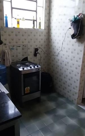 Casa à venda com 98m², 2 quartos e 2 vagas Casa à venda com 98m², 2 quartos e 2 vagasCozinha