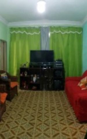 Casa à venda com 98m², 2 quartos e 2 vagas Casa à venda com 98m², 2 quartos e 2 vagasSala