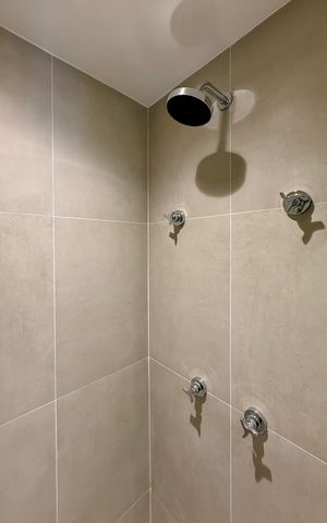 Studio para alugar com 25m², 1 quarto e sem vaga Studio para alugar com 25m², 1 quarto e sem vagaBanheiro