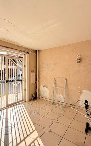 Casa à venda com 175m², 2 quartos e 2 vagasGaragem