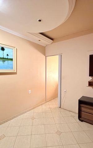 Casa à venda com 175m², 2 quartos e 2 vagasSala