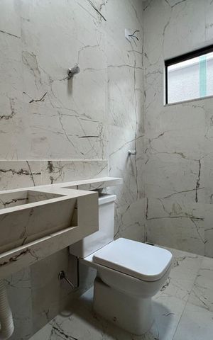 Casa à venda com 89m², 3 quartos e 1 vaga Casa à venda com 89m², 3 quartos e 1 vagaBanheiro Social