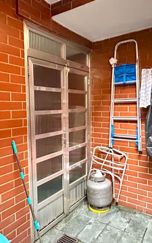 Casa à venda com 165m², 3 quartos e 2 vagasChurrasqueira