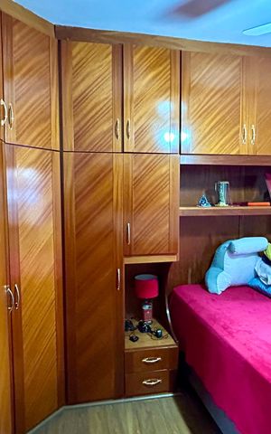 Casa à venda com 165m², 3 quartos e 2 vagasQuarto 2