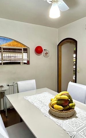 Casa à venda com 165m², 3 quartos e 2 vagasCopa