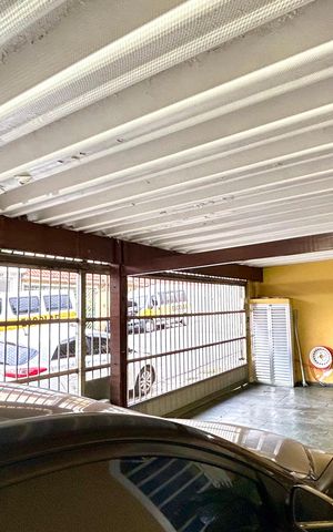 Casa à venda com 165m², 3 quartos e 2 vagasGaragem