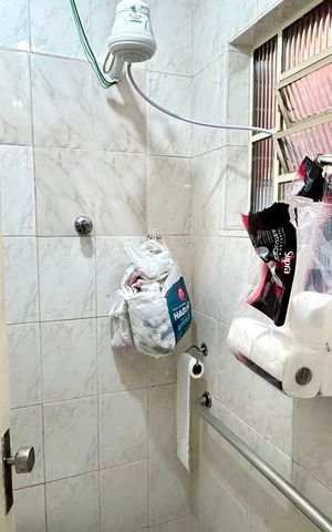 Casa à venda com 165m², 3 quartos e 2 vagasBanheiro 2