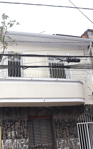 Casa à venda com 77m², 2 quartos e sem vagaFachada
