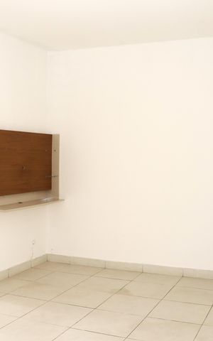 Casa à venda com 77m², 2 quartos e sem vagaSala