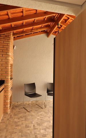 Casa de condomínio à venda com 97m², 2 quartos e 1 vagaÁrea de Serviço