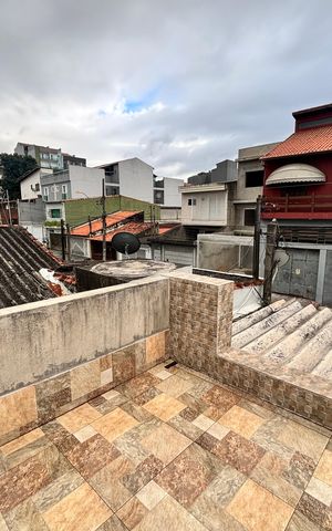 Casa à venda com 100m², 2 quartos e 2 vagasVaranda